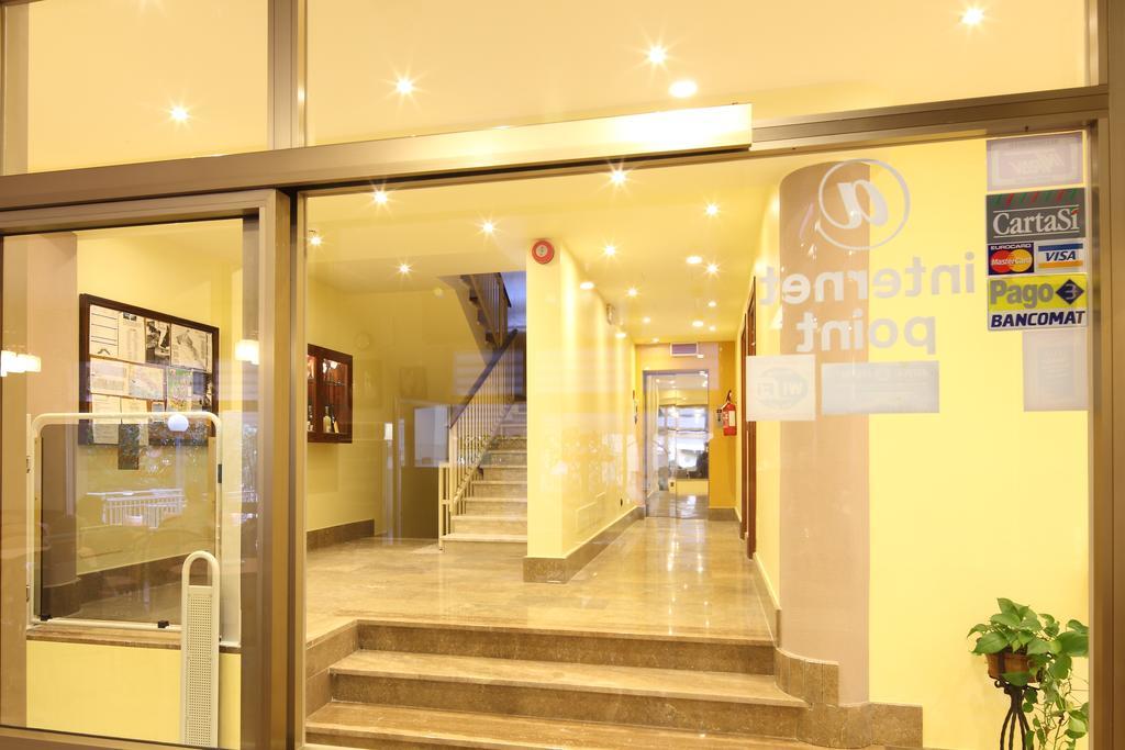 Residence Hotel Kriss Deiva Marina Exterior foto
